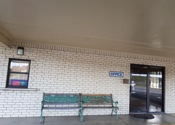 Budget Host Inn Eastland hotel thumbnail 2