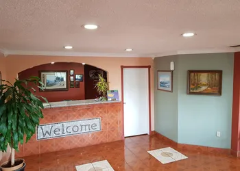 Budget Host Inn Eastland hotel thumbnail 3