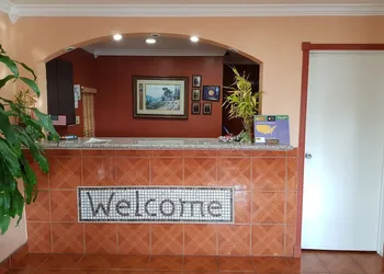 Budget Host Inn Eastland hotel thumbnail 6