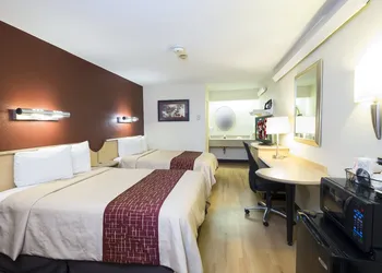 Red Roof Inn Parkersburg hotel thumbnail 5