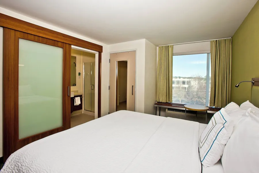 Springhill Suites Mobile hotel detail image 6