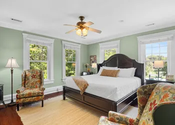 Steeles Tavern Manor hotel thumbnail 2