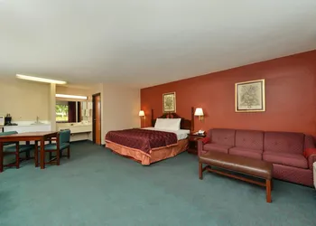Americas Best Value Inn & Suites Sheridan hotel thumbnail 7