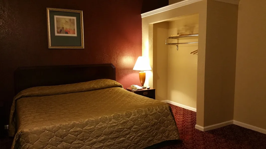 Executive Inn and Suites Waxahachie hotel detail image 6