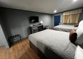 Relax Inn hotel thumbnail 6