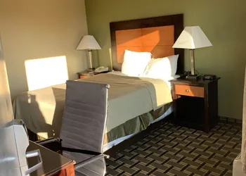 Relax Inn hotel thumbnail 6
