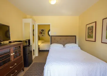 The Lava Hotel hotel thumbnail 7