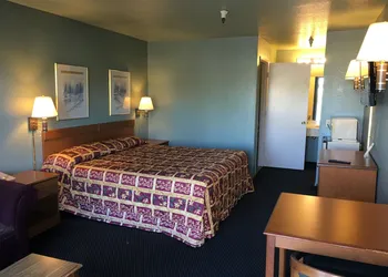 Applegate Inn hotel thumbnail 7