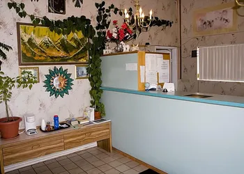 Motel 8 Willcox hotel thumbnail 2