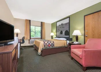 Super 8 by Wyndham Olney hotel thumbnail 4
