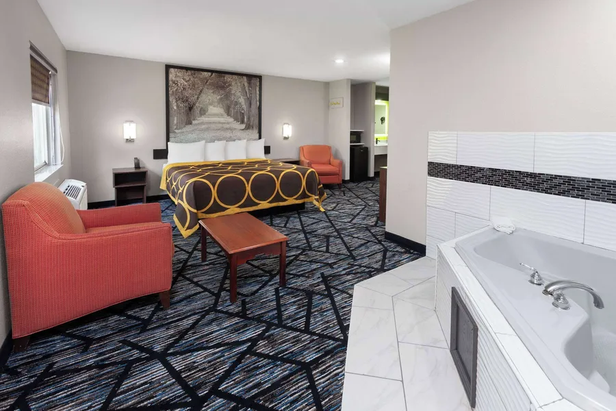 Super 8 by Wyndham Olney hotel detail image 6