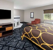 Super 8 by Wyndham Olney hotel detail image 7