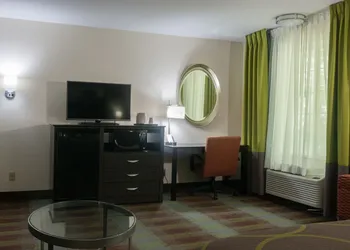Super 8 by Wyndham Arkansas City KS hotel thumbnail 4