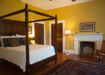The Denny House hotel thumbnail 6