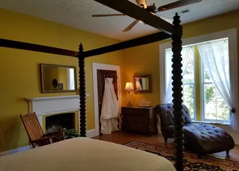 The Denny House hotel thumbnail 7
