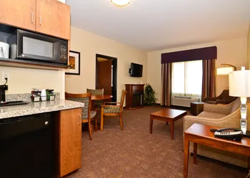 Best Western Plus Carousel Inn & Suites hotel thumbnail 5