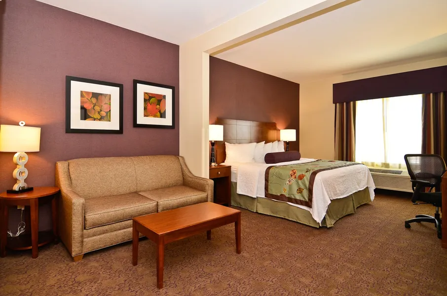 Best Western Plus Carousel Inn & Suites hotel detail image 6