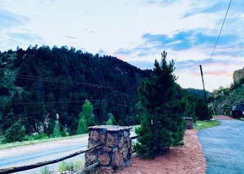 Coyote Motel West hotel thumbnail 6