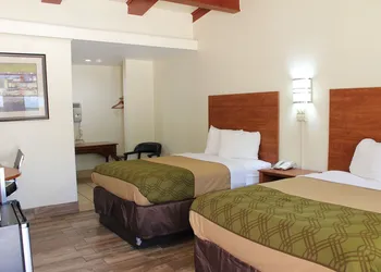 EverGreen Inn & RV hotel thumbnail 5