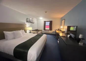 Pictured Rocks Inn & Suites hotel thumbnail 7