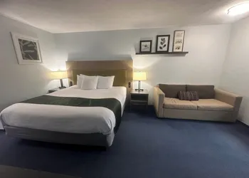 Pictured Rocks Inn & Suites hotel thumbnail 8