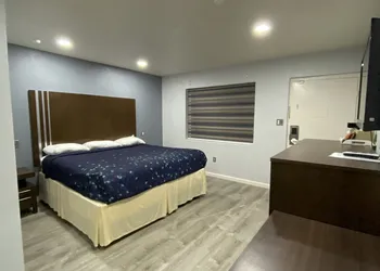 Budget Inn hotel thumbnail 2