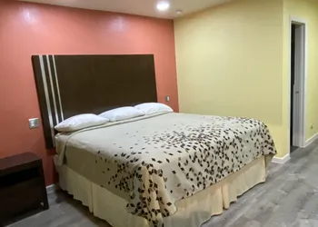 Budget Inn hotel thumbnail 4