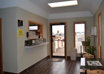 Super 8 by Wyndham Devils Lake hotel thumbnail 4