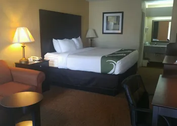 Quality Inn & Suites Covington hotel thumbnail 6