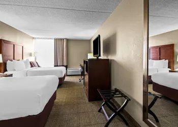 Comfort Inn Cranberry Township hotel thumbnail 7
