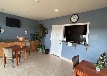 HiWay Inn Express Kiowa Hwy 69 hotel thumbnail 5