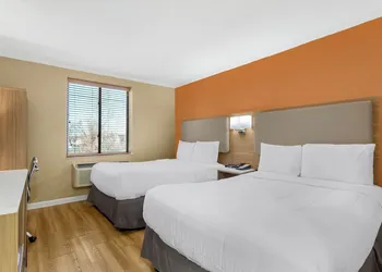 Quality Inn JFK Airport Rockaway Blvd hotel thumbnail 8