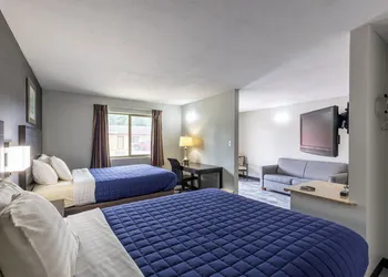 Freer Executive Inn and Studios hotel thumbnail 4