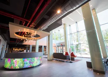 Aloft New York LaGuardia Airport hotel thumbnail 3