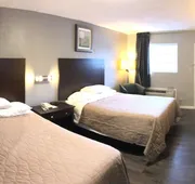 Deerfield Inn & Suites hotel detail image 4