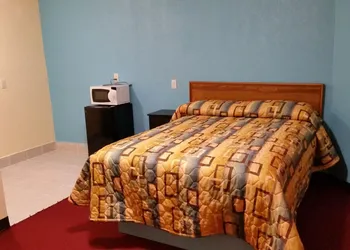 Relax Inn Motel hotel thumbnail 3