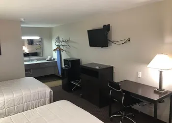 Friona Inn hotel thumbnail 2