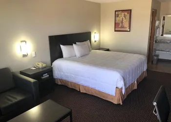 Friona Inn hotel thumbnail 6