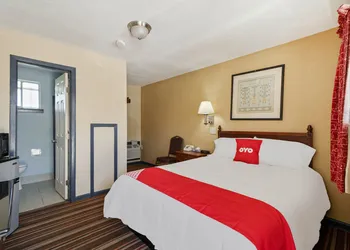 OYO Hotel Luling TX Downtown I-10/US-90 hotel thumbnail 8