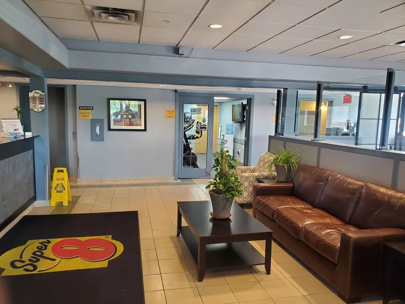 Super 8 by Wyndham Edmonton International Airport hotel detail image 6