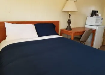 Melsask Motel hotel thumbnail 5