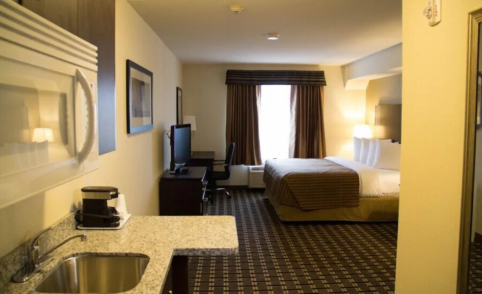 Sigma Inn & Suites Melville hotel detail image 6