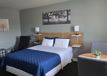 Lord Nelson Motel hotel thumbnail 5