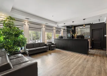 Hotel et Pavillons Le Petit Manoir du Casino hotel thumbnail 3