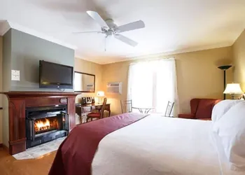 Relais St-Denis hotel thumbnail 4