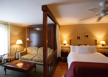 Relais St-Denis hotel thumbnail 7