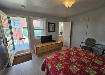 motel St Hilaire hotel thumbnail 4