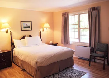 Silverwood Motel hotel thumbnail 2