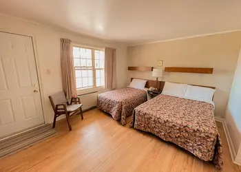 Silverwood Motel hotel thumbnail 8