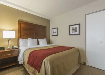 Comfort Inn hotel thumbnail 6